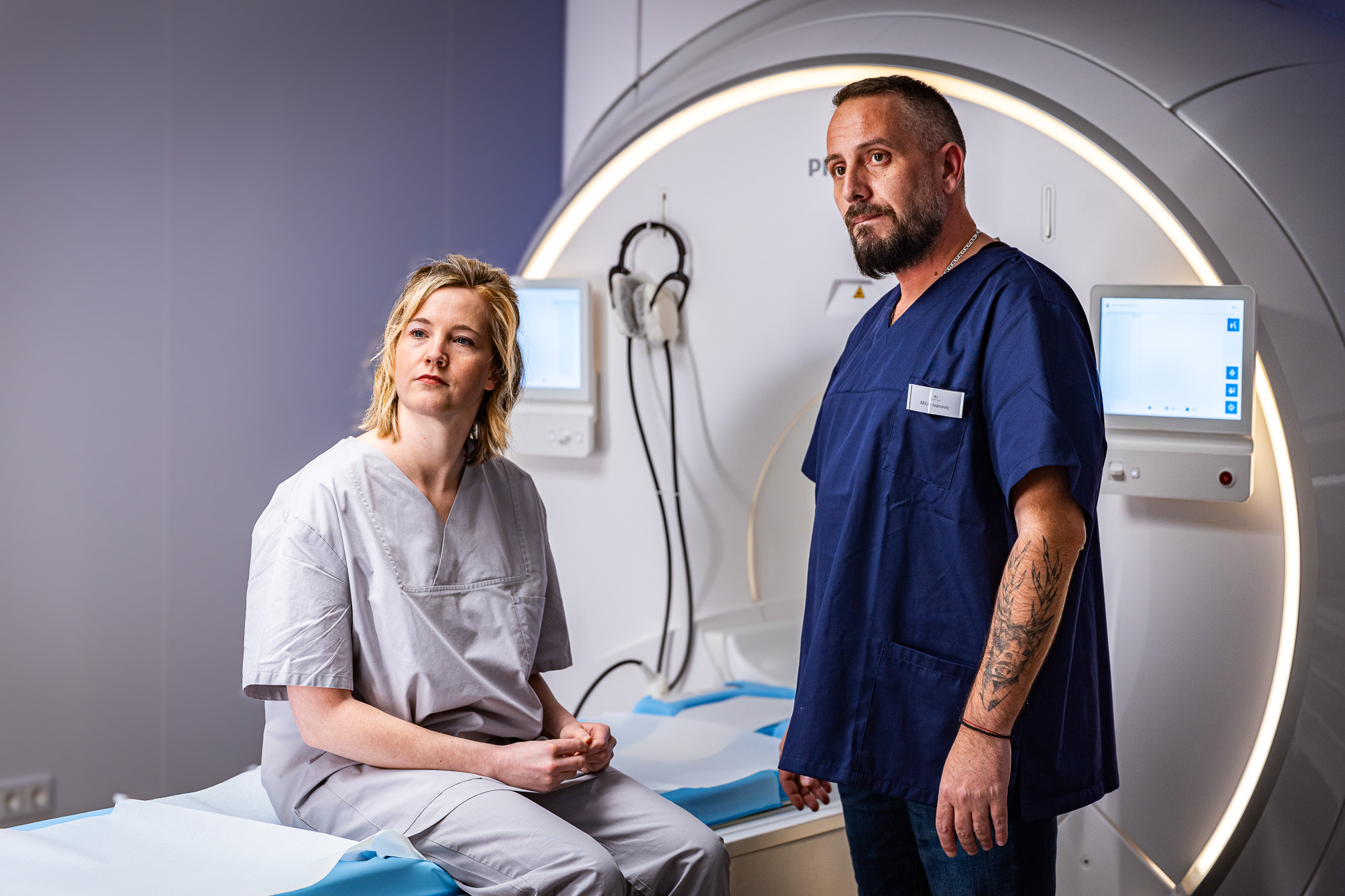 Cinematische Klinikproduktion · Mitarbeiterin in der Pflege