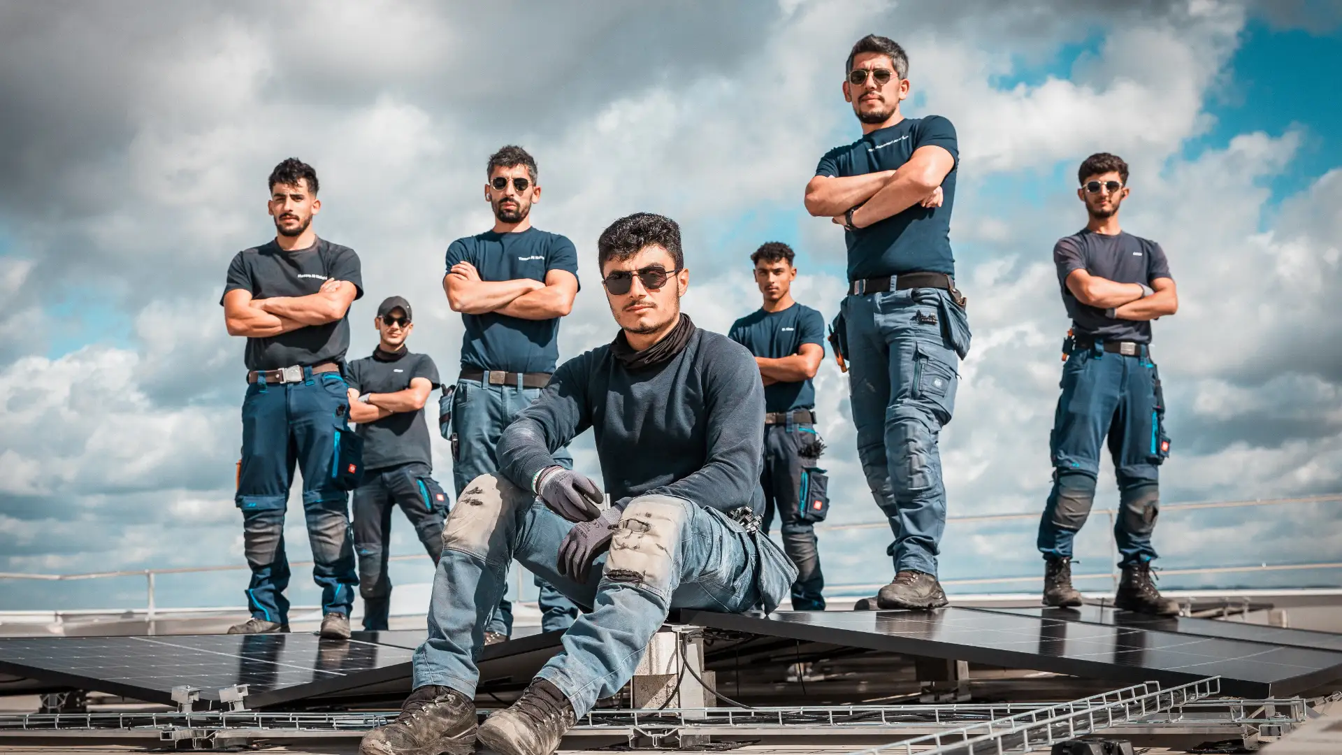 Handwerker bei der Arbeit, eingefangen mit Kino-Optik