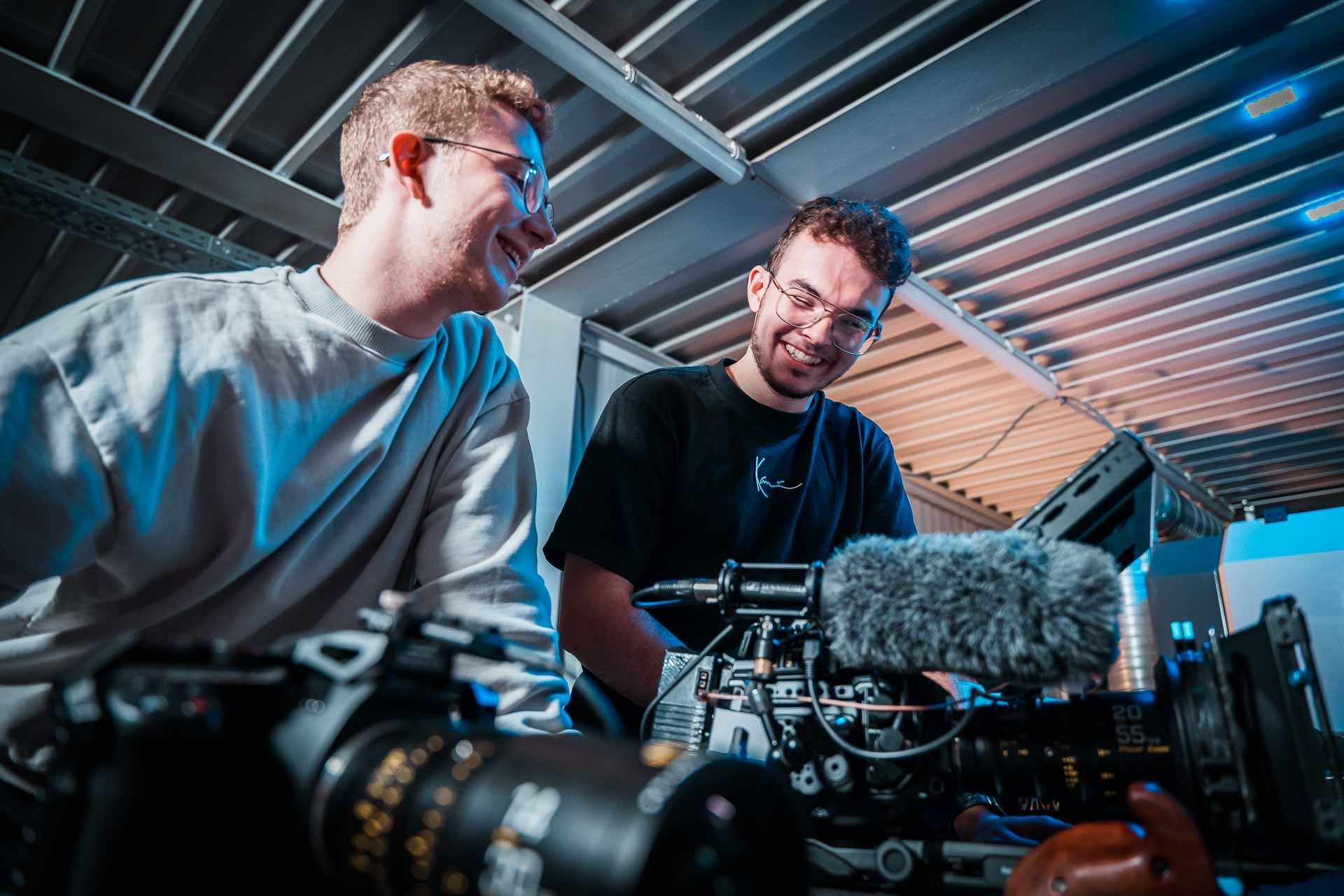 Imagefilm-Setup mit Kino-Equipment im Unternehmen