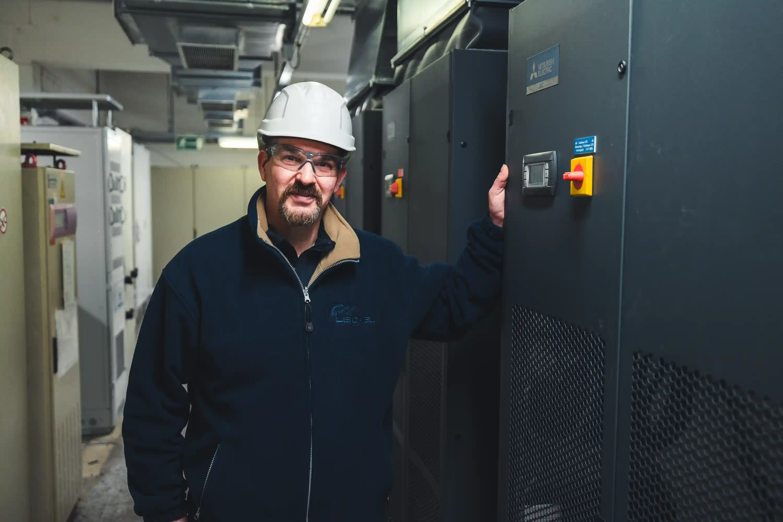 Recruiting-Aufnahme im Betrieb von Wärmetechnik Leickel · Mechatroniker für Kältetechnik
