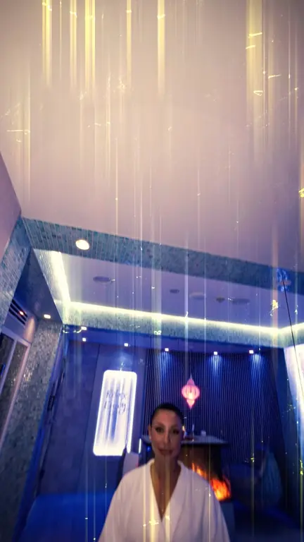 Standbild aus dem Video Pure Spa Suite